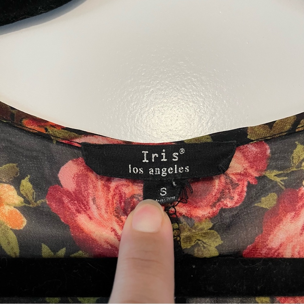 Iris | Rose Patterned Robe Cover Up - Picture 12 of 14